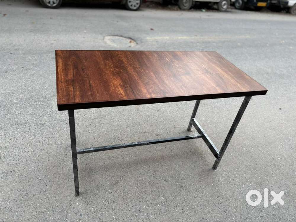 Brand new Metal table 2x4 feet or study table