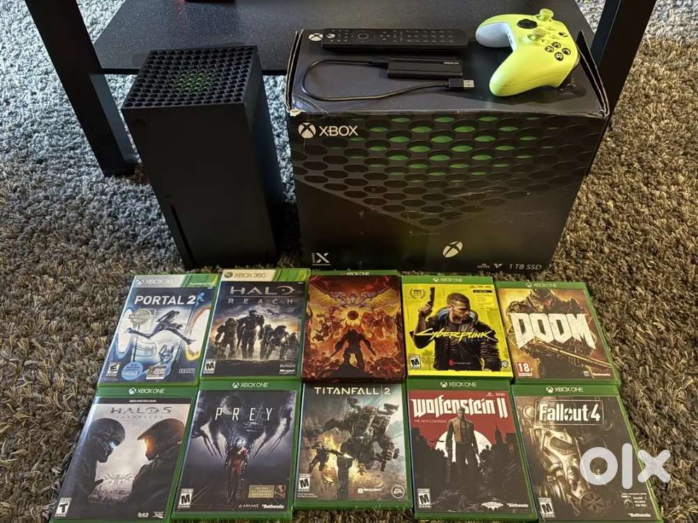 Xbox Series X, Packaging, Upgraded Controller, 10 Games