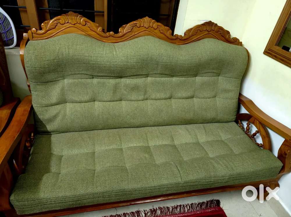 Sofa set 5 seater no damage