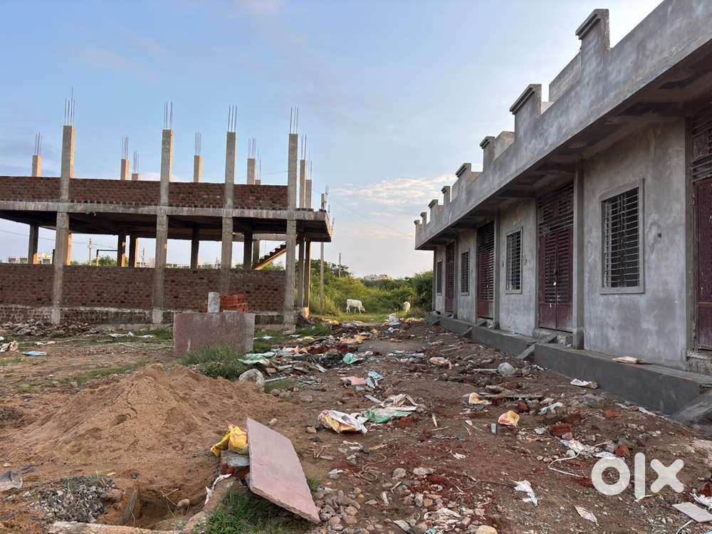 Plot bachna hai covered campus me