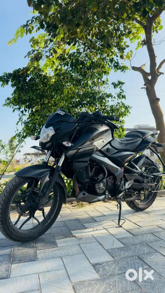 Good condition,display one side not working