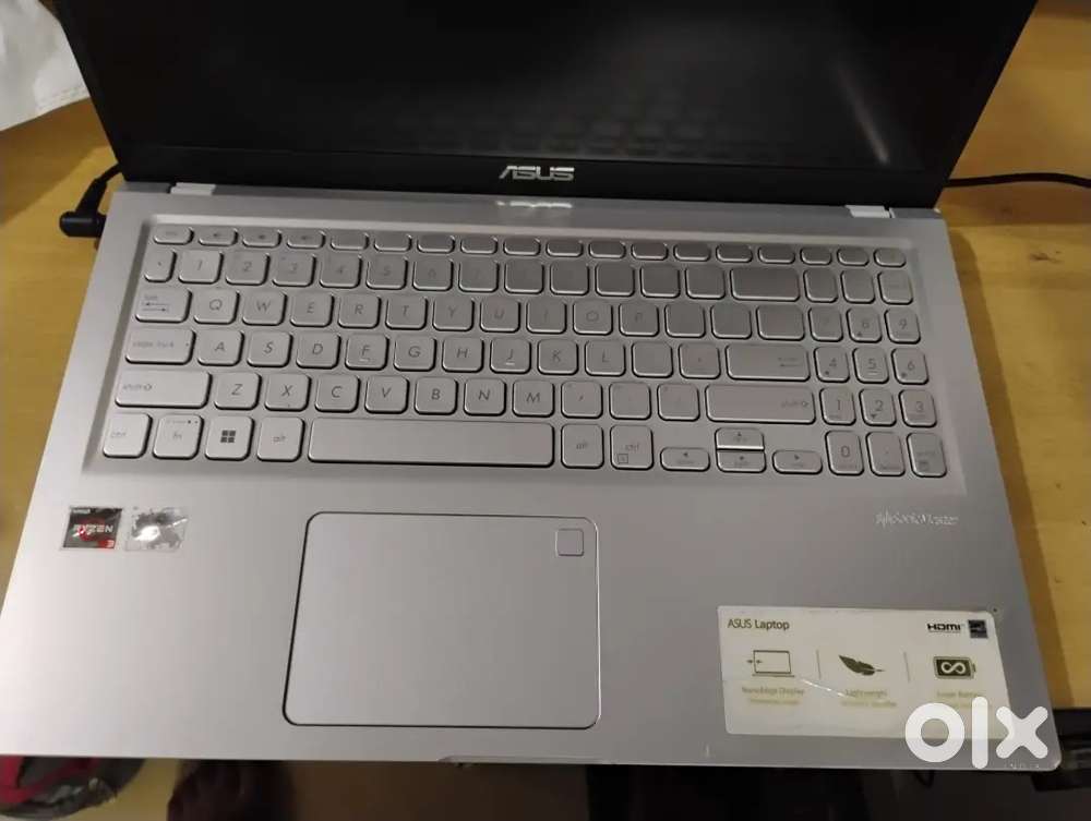 Asus Ryzen 3 laptop