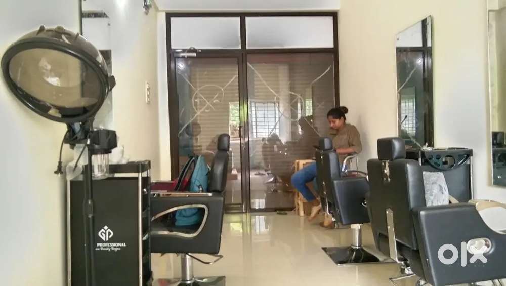 Salon setup