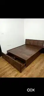 NEW QUEEN SIZE TROLLEY STORAGE BED FROM  FACTORY