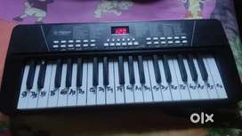 Keyboard  Musical