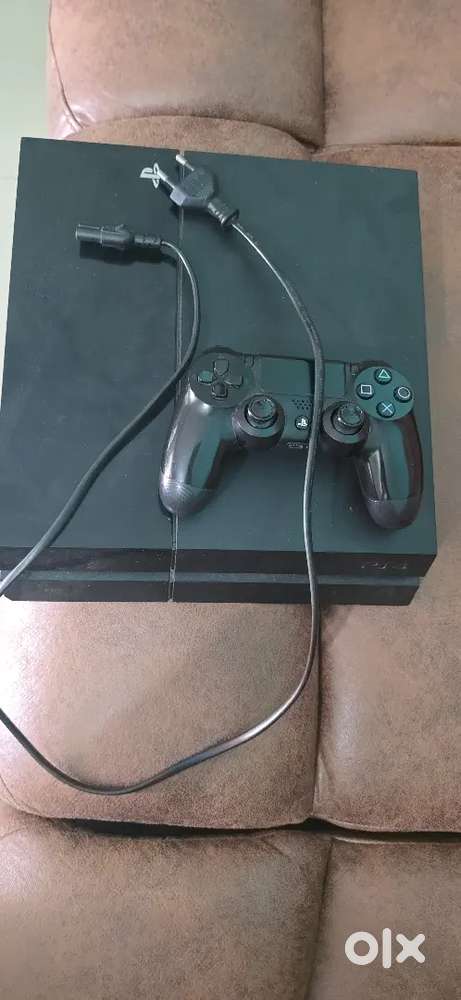 Play Station 4