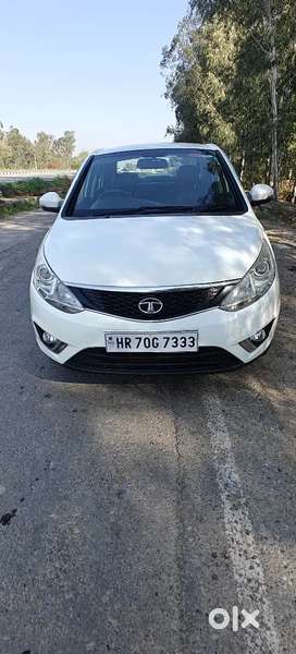 Tata zest 2015 xt top end model 1st owner with company record service