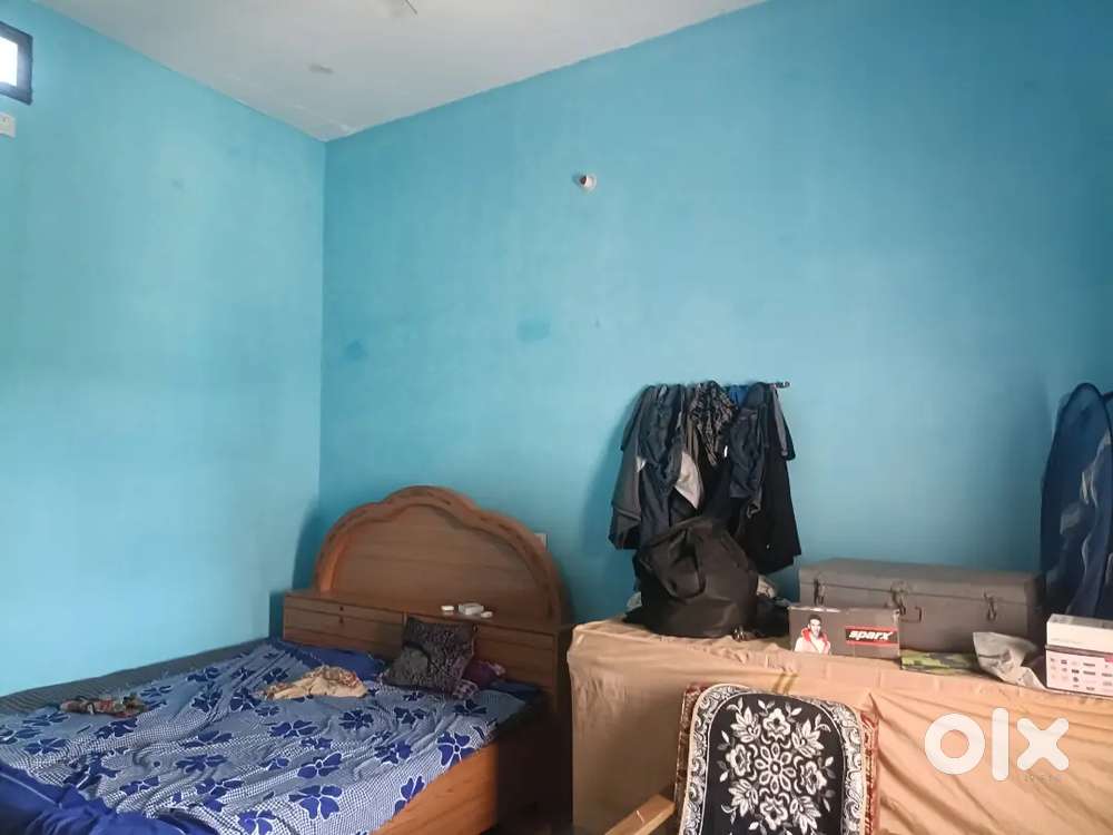 2600 square feet me makan bna hua hai front 53 foot .. argent sell