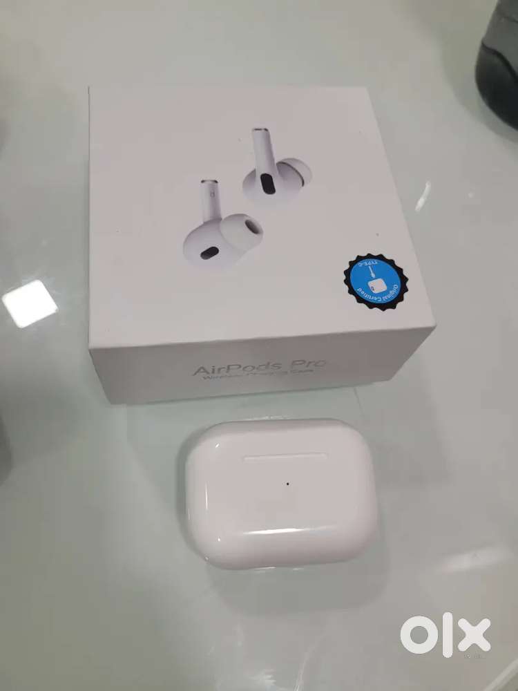 Apple Airbuds