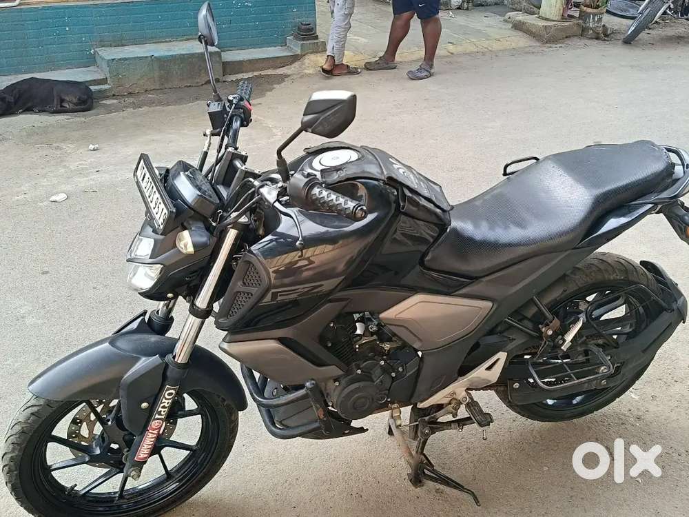 Fzv3 2023 model i ambuy2024 Aprilonly17kmrunonlyofficetohomeuse 1.10LK