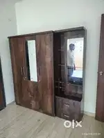3 door wardrobe racing table