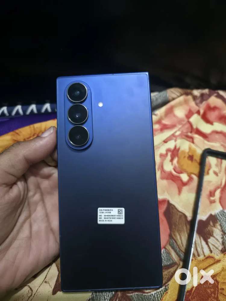 Samsung Galaxy Fold 7 Blue