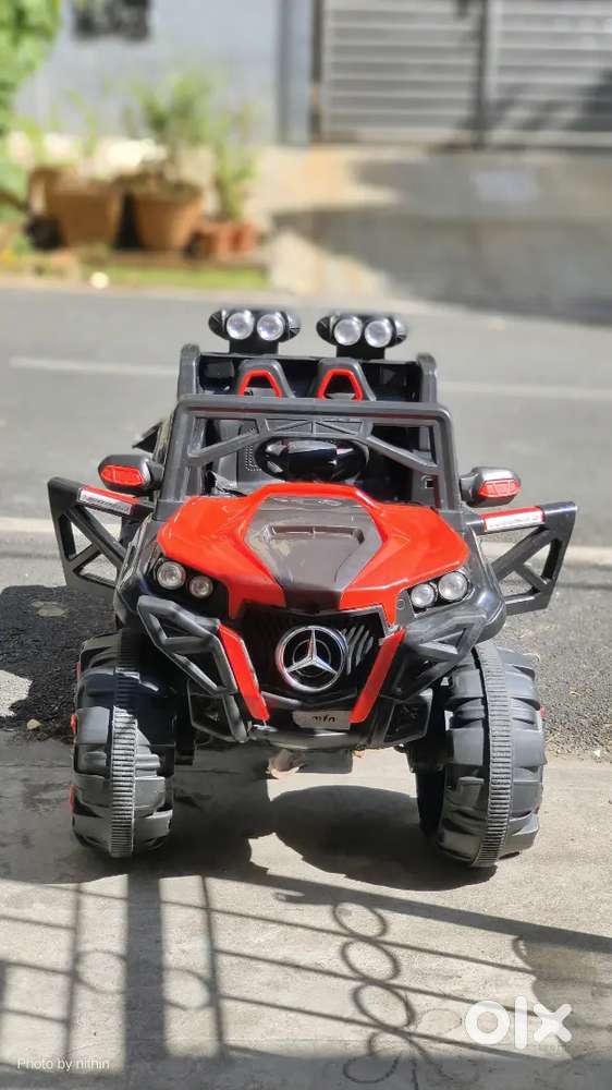 Kids battery ride on jeep