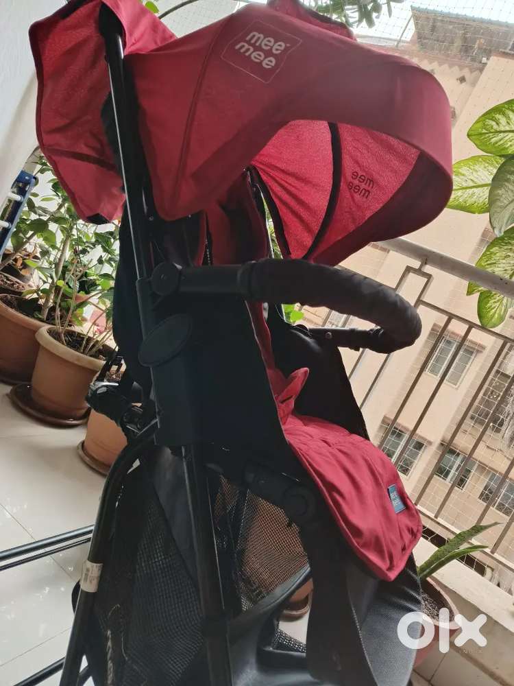Kids Mee Mee Pram cum  Stroller with Rocking function  for sale.Hurry!