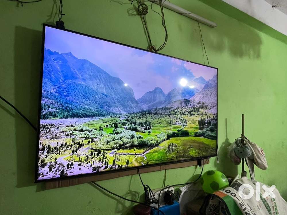  Large  samsung LED Smart TV (Excellent Condition, Best Price)