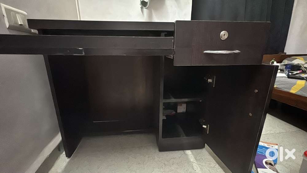 Computer table/study table with two drawers and keyboard space