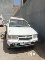 Chevrolet Tavera 2015