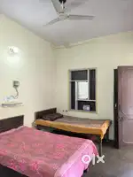 PG with food, Wi-fi, parking & cleaning – Comfortable stay ₹6000/Month