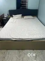 Bed and Almiras