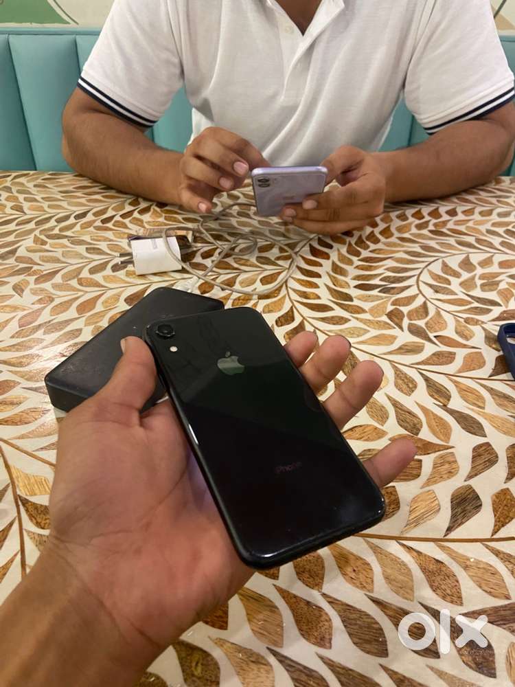 I phone xr 64GB