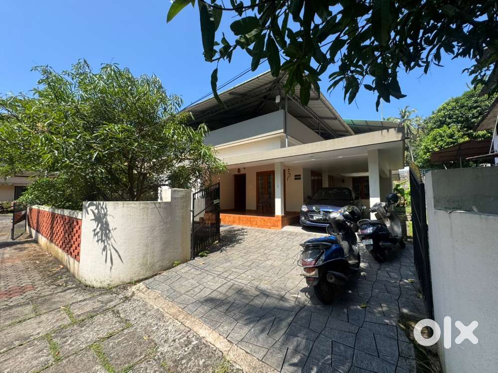 Pottamall main road 70 meter 2 bed room house rent