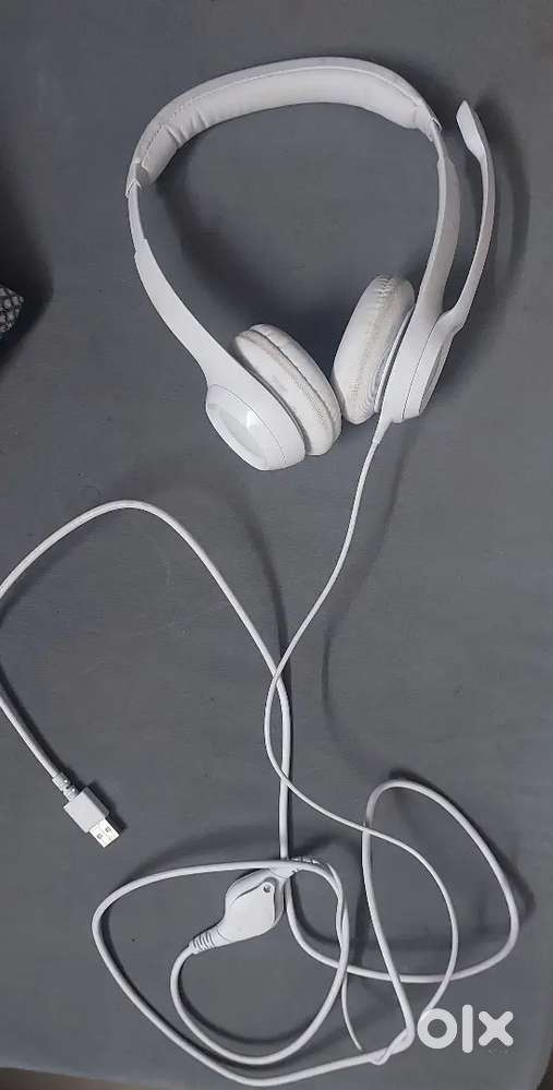 10 months old Logitech H390 wired headset