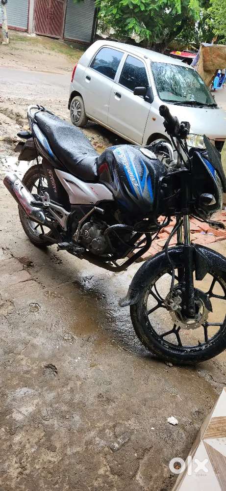 Bajaj discover in good condition