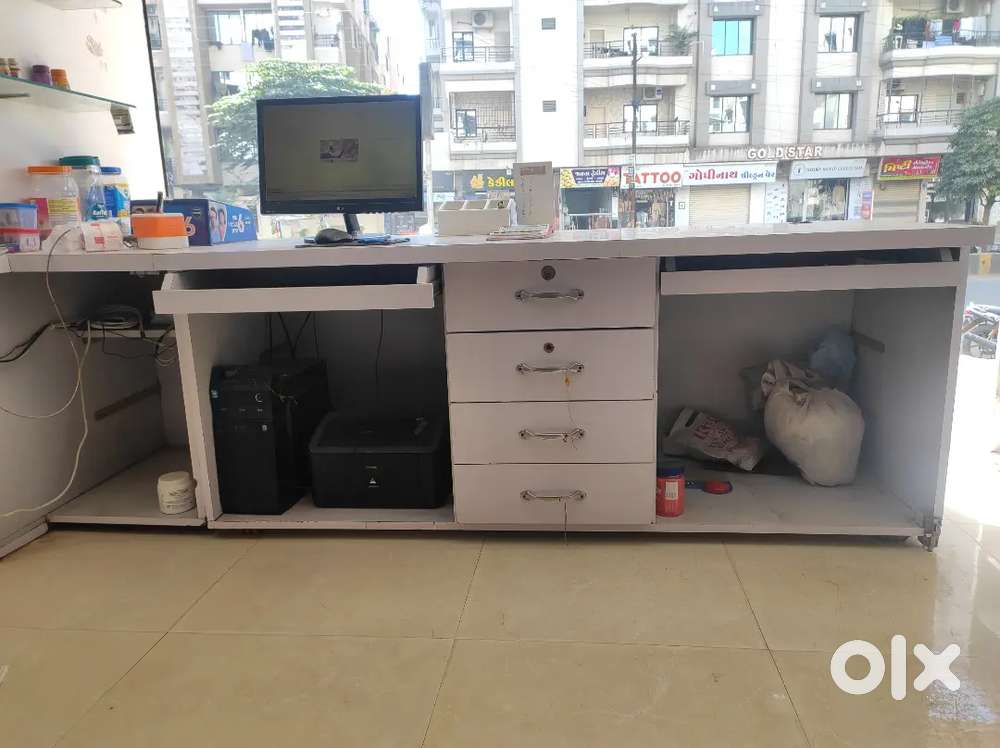 Medical store furniture