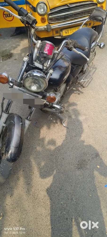 Bajaj Avenger 220
