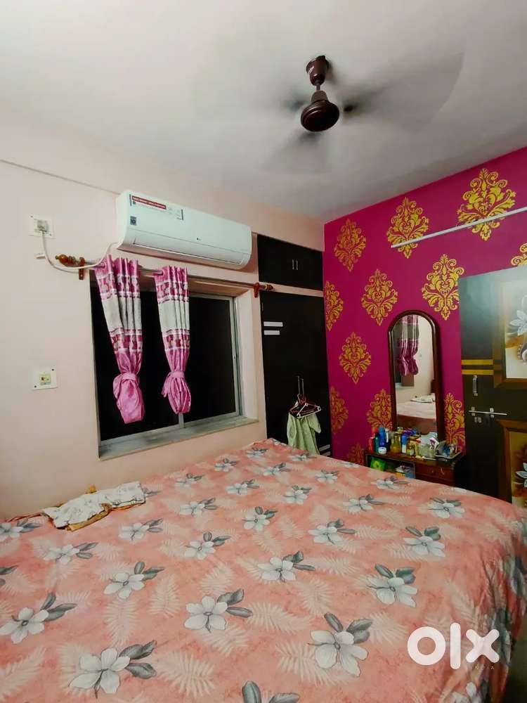 FLAT FOR SALE 1MIN WALKING DISTANCE FROM D.H ROAD