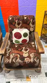 5 seater sofa with Centre table