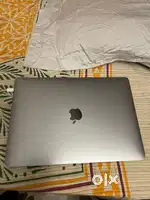Macbook pro touchbar model