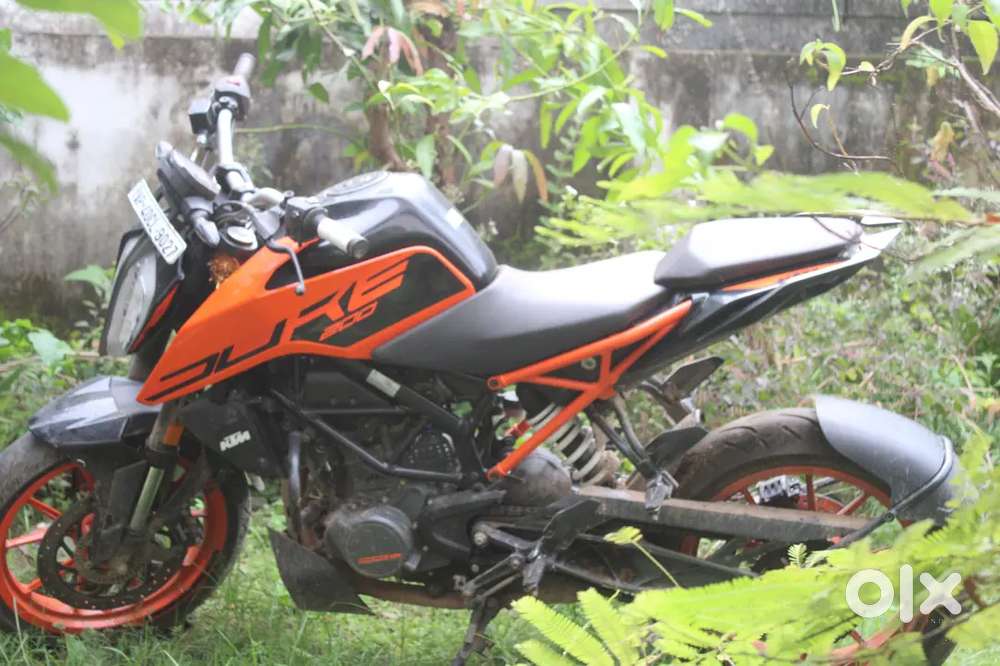 KTM Duke 200