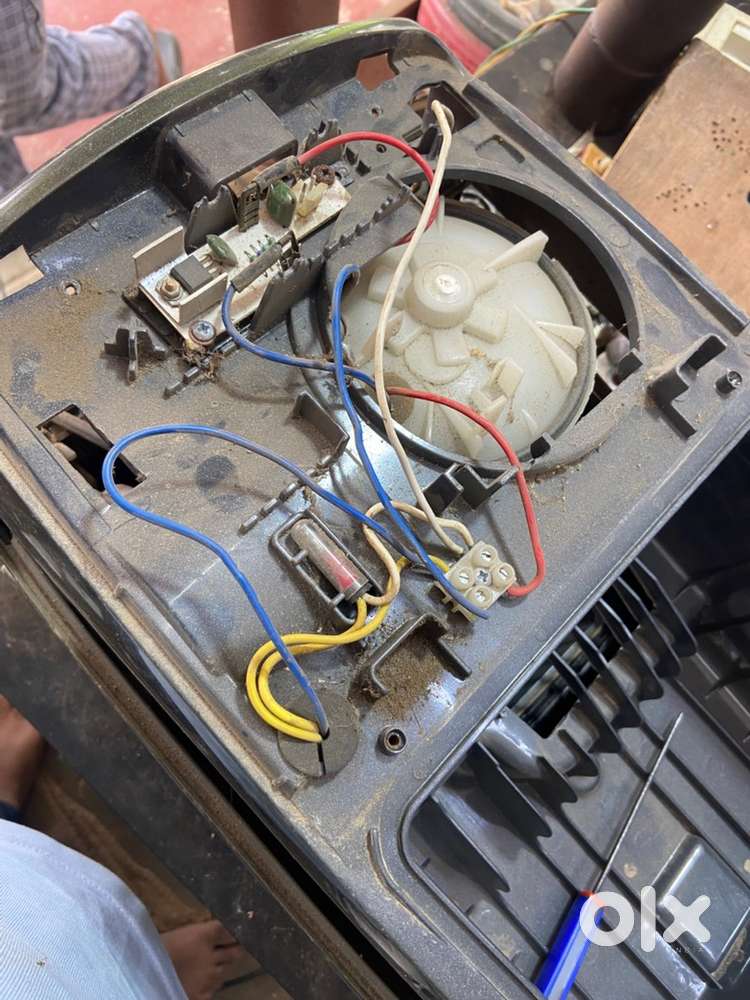 AC, Fridge, washing machine technician.