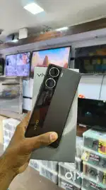 Vivo V29e 5G ( 8GB + 256GB ) Mobile For Sell