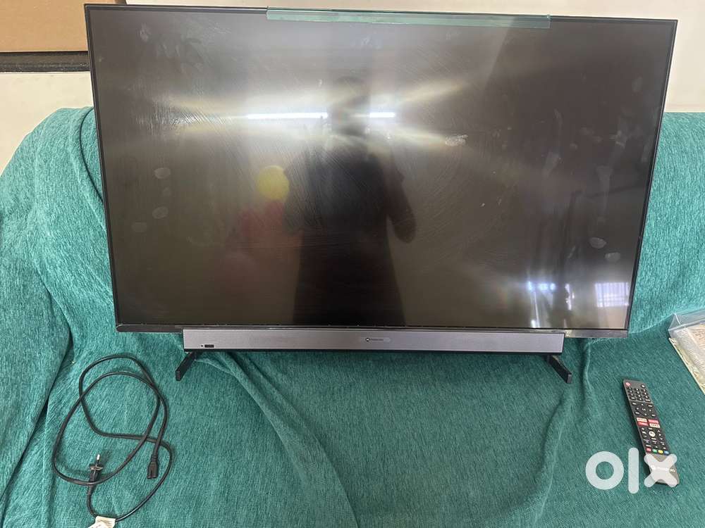 Motorola 43 inches smart tv