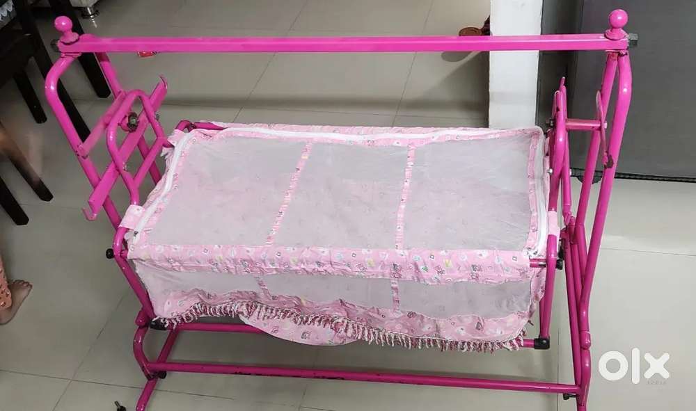 Cradle for newborn and mirror