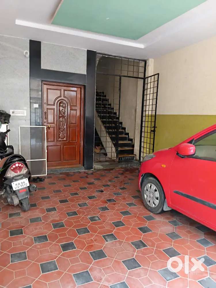 Decent 2bhk house for rent rs20k at 5th phase jp nagar