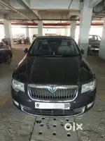 Skoda Superb 2012 Petrol 69500 Km Driven
