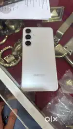 Samsung s24