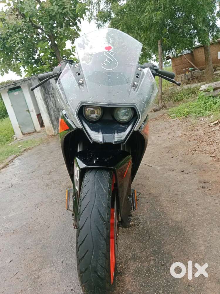 Good and neet condition only back tyre wanted