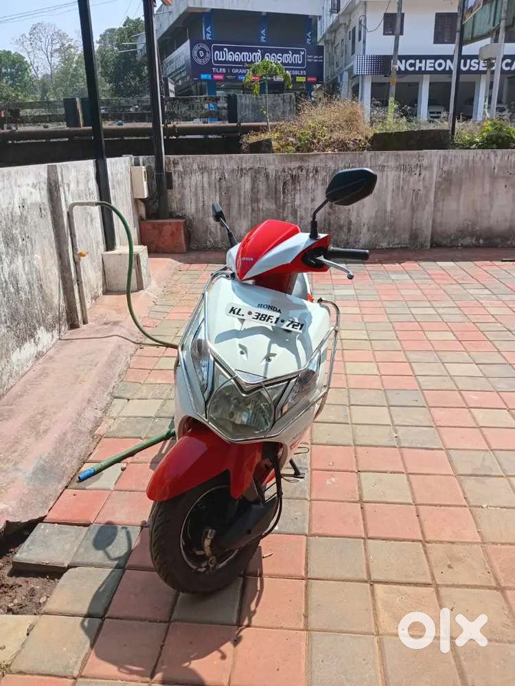 Selling because of urgent money