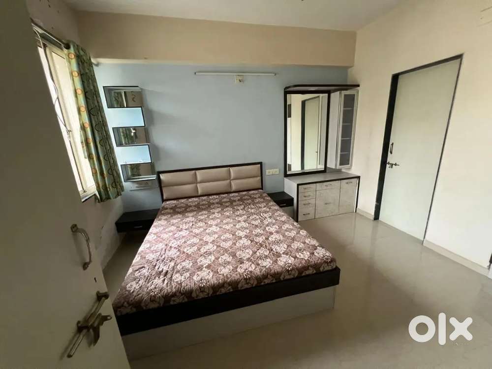 2 BHK FURNISHED FLAT FOR RENT AT MOTERA