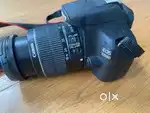 Canon dslr camera with lens