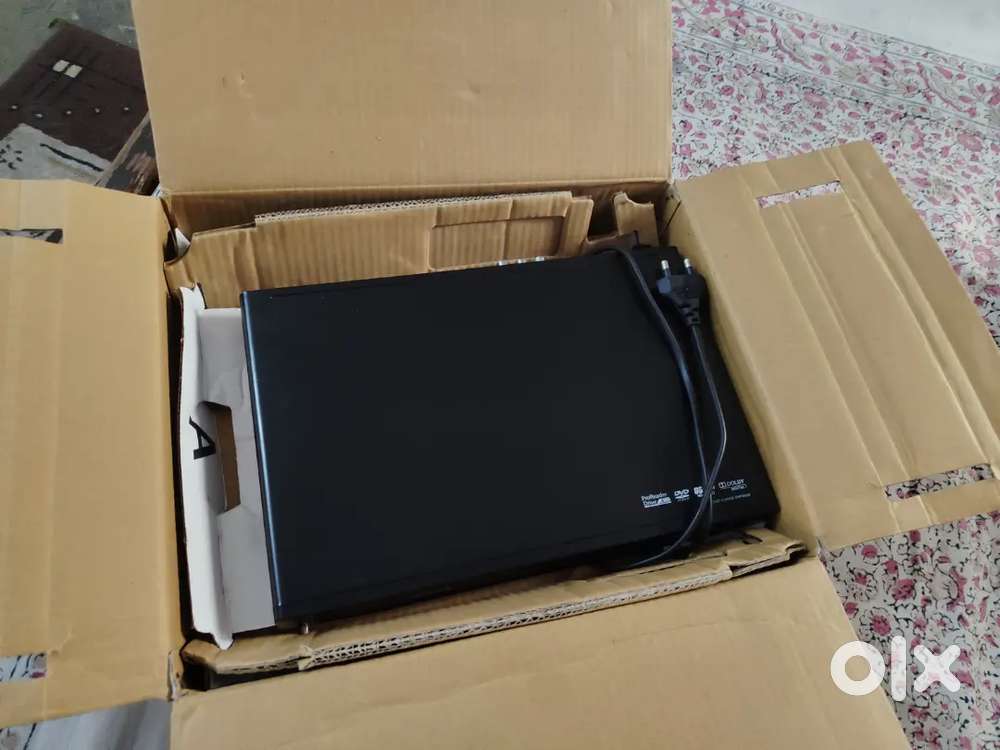 DVD player in just 1500 well new condition