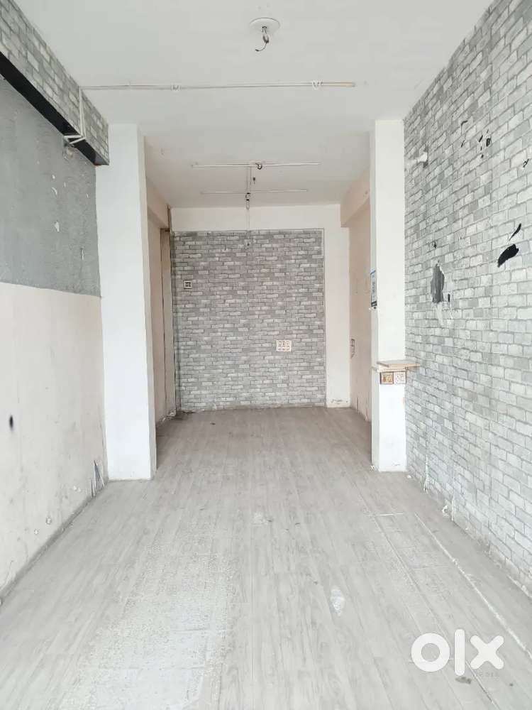 Shop for rent nr vrundavan char rasta