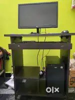 LG Computer with free movable Computer stand