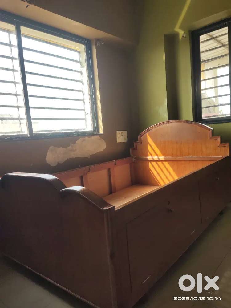 Bed selling