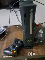 Xbox 360 slim with controller best working condition