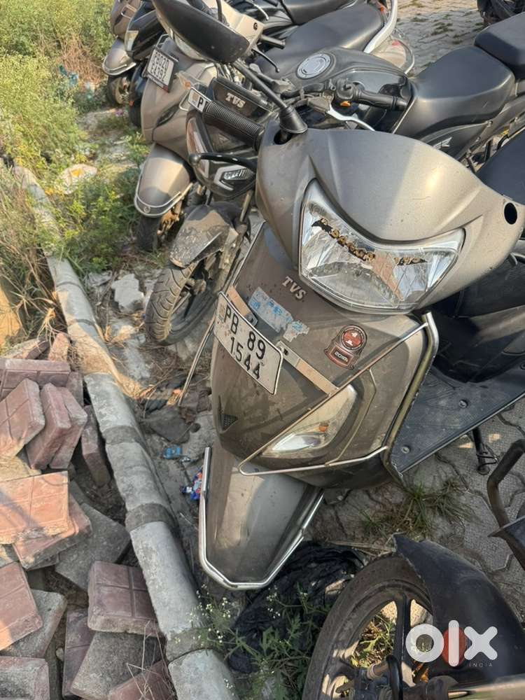 Tvs jupiter grey very good condition 2018 nov model less used